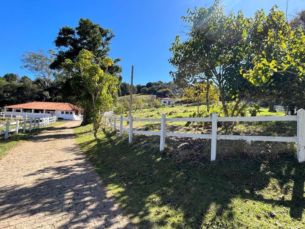 WhatsApp Image 2025-09-23 at 21.59.29 (1)