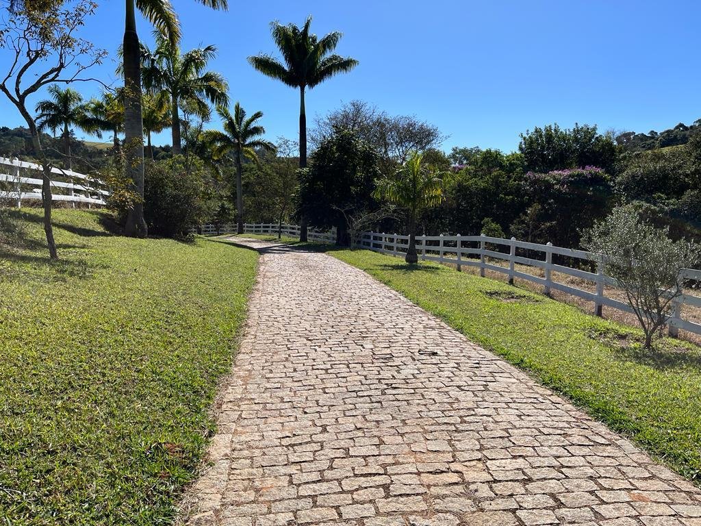 WhatsApp Image 2025-09-23 at 21.59.34 (2)